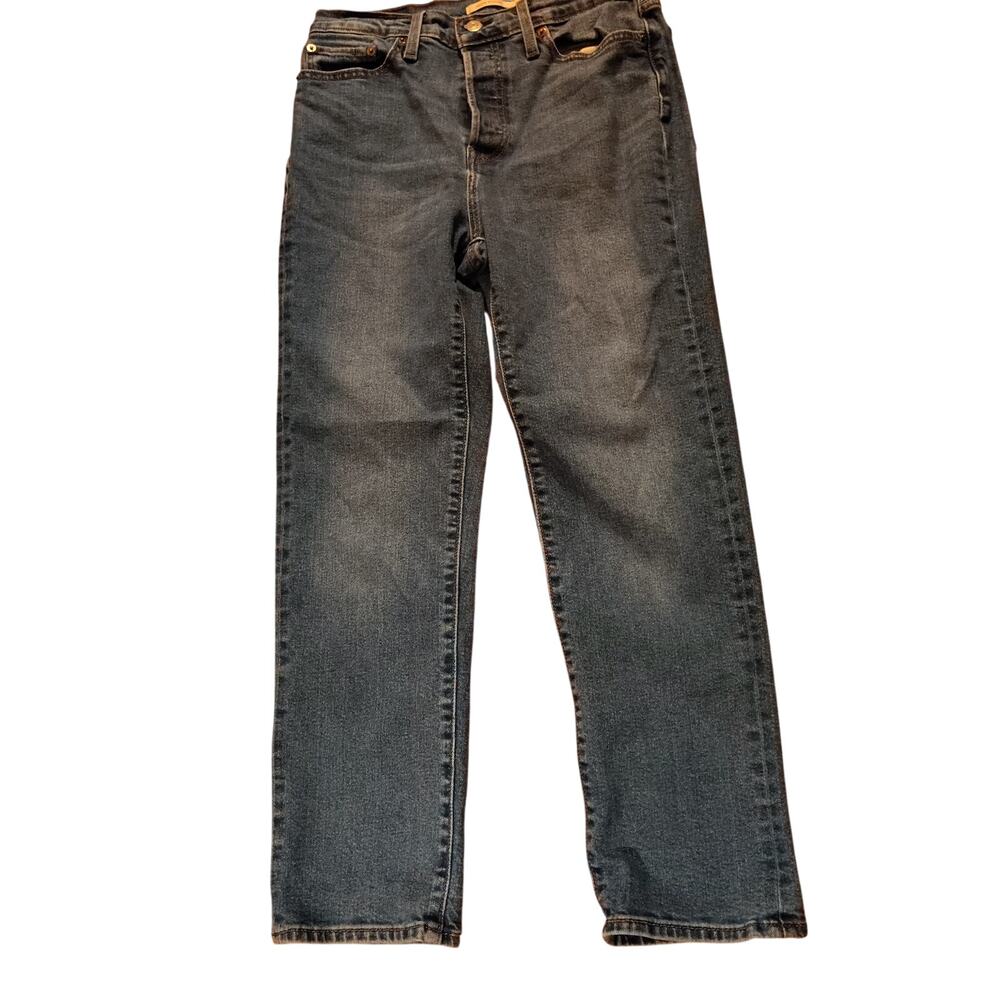 Levi’s Wedgie Straight Jeans – Medium Wash – Size 29